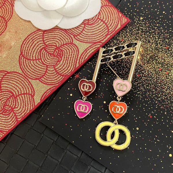 Women Designer Letter Pearl Brooches Copper Gold Plated Crystal Rhinestone Jewelry Brooch Charm Pin Men Womens Wedding Party Clothing Accessories