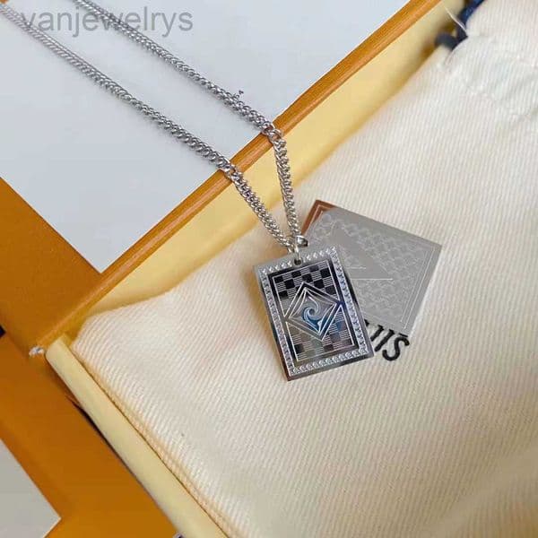 Designer Luxury Designers Necklace Fashion hangtag Necklaces high quality new fine workmanship trend hip hop style twocolor optional simple leisure is very beauti