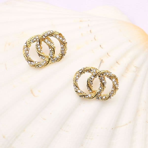 20style Luxury Brand Letter Earrings Designer Pearl Stud Earrings Fashion Women New Temperament Jewelry Earrings