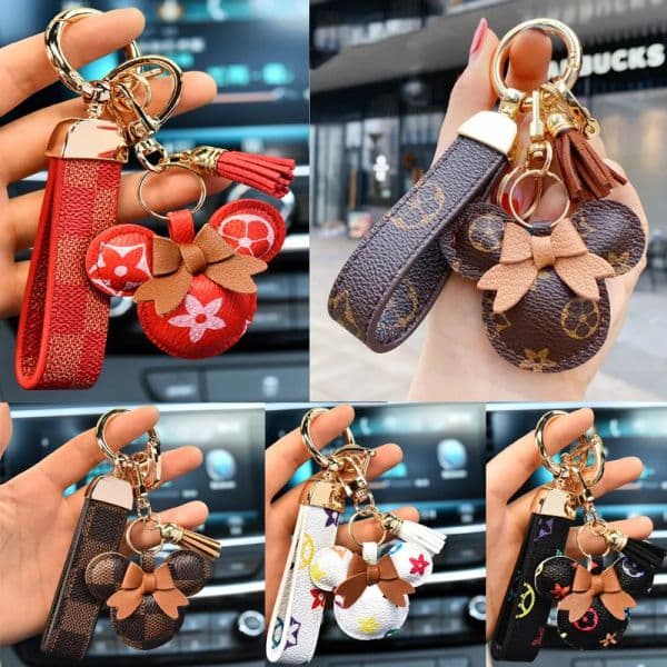 2026 Car Keychain Favor Mouse cologne Flower Men Women Bag Purse Pendant perfume Charm Brown Pom Keyring Holder Gift PU Leather Lanyard Key Chain Accessories Fr