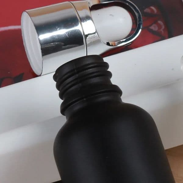 Wholesale Black Glass Bottle With Childproof Dropper 20cc Dropper Vials For Essential Oil Use 120 x 20 ml Frosted