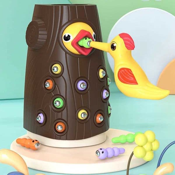 Montessori Baby Toy Magnetic Woodpecker Catching Worms and Feeding Game Educational Toys for Kids Todder Infant Christmas Gift Y240801