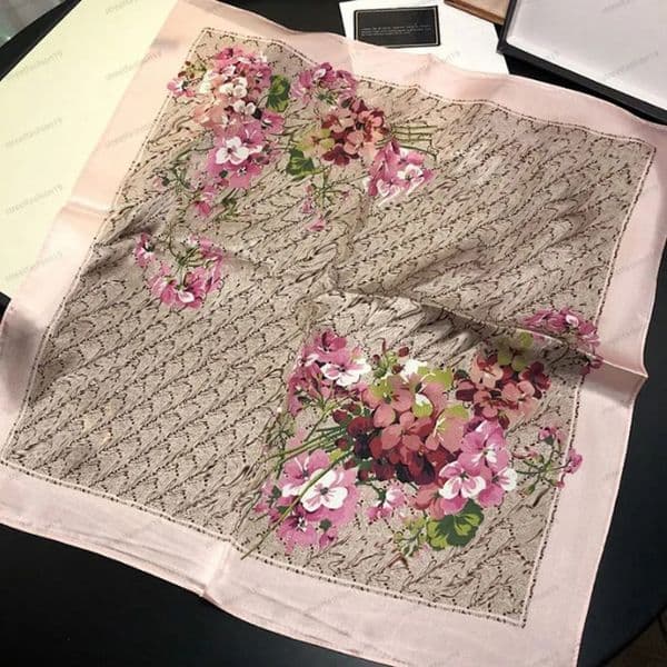 Designer Letters Print Floral Silk Scarf Headband for Women Fashion Long Handle Bag Scarves Shoulder Tote Luggage Ribbon Head Wraps Square S 21