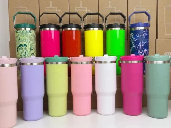 2026 New DHL Water Bottles 30Oz Cups Heat Preservation Neon Pink Red Stainless Steel Tumblers Large Capacity Travel Car Gs Reusable Leakproo