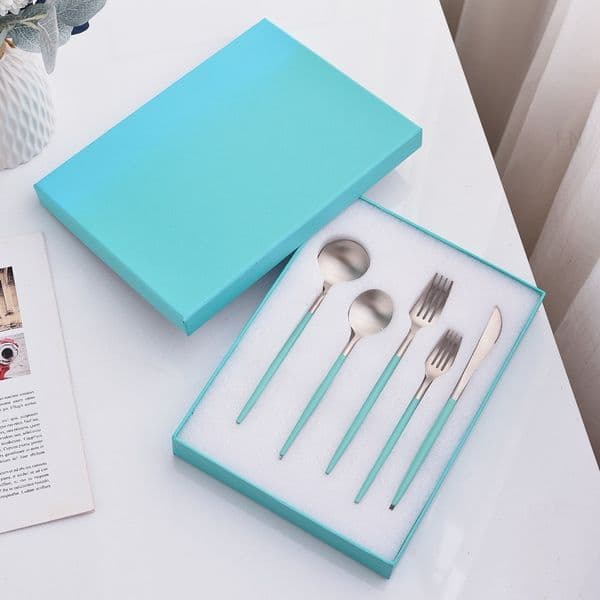 Designer Knife Brand Spoon Luxury Fork Set For Dinner 5Pcs Blue Gift Box Western Tableware Letter T Flatware Sets B5