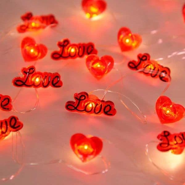 2M 20LED Love Heart String Lights Valentines Day Fairy Garland Light Wedding Birthday Festival Party Home Room DIY Decorations Y240807