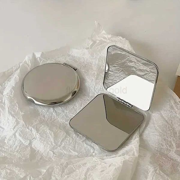 Handheld double-sided small mirror portable makeup folding flip cover suitable for cute small mirrors in student dormitories W240813