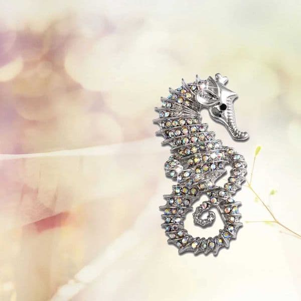 Rhinestone brooch seahorse womens brooch popular in Europe and America W240815