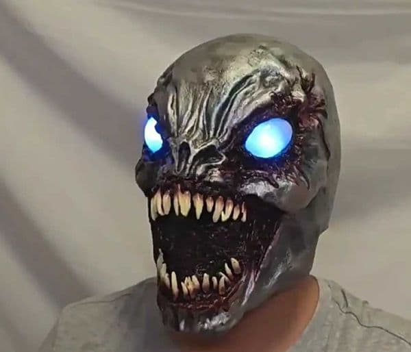 Halloween Venom Mask Terror Exorcist Latex Mask Smile White Eyes Demon Head Equipment Halloween Party Decoration COS Costume Dress Up W240817