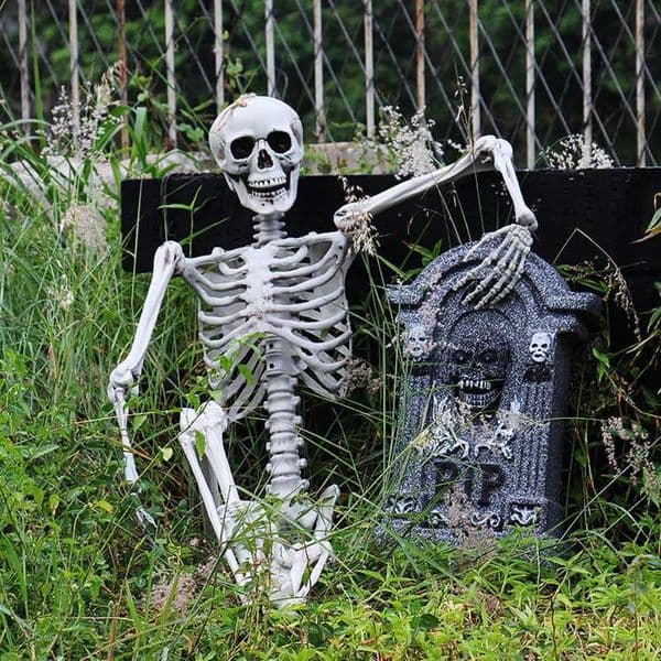 Luxury Designer Decor Decoration Home 90Cm Plastic Skull For Bar Halloween Cosplay 2024 gift set Skeleton Children Haunted House Decor Decoration For Home