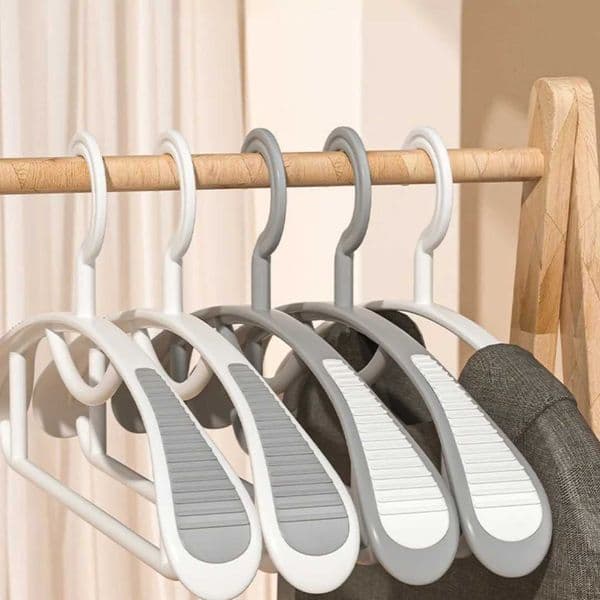 Household Non-slip Hanger Thick And Wide Shoulder Plastic Drying Rack Used To Hang Clothes WholesalersXJ240216