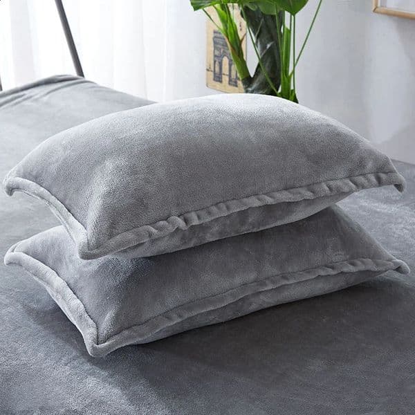 JUSTCHIC 2pcs 48x74cm Pillow Case Solid Color Autumn Winter Flannel Warm Plus Velvet Pillow Cover pillow top cama queen 240821