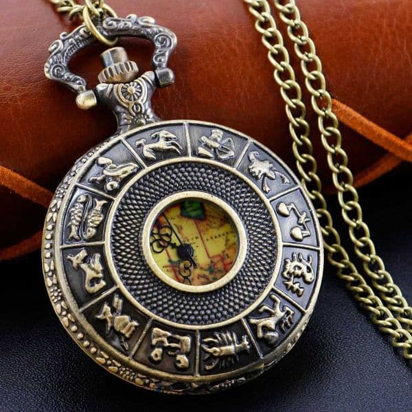 Map Hollow Carving Steampunk Quartz Pocket Watch Bronze Retro Fob Chain Pendant Necklace Mens and Womens Festival Gifts W240820