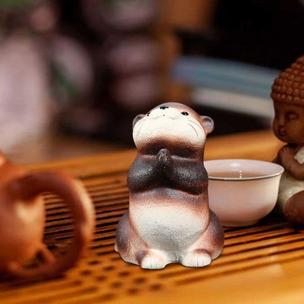 Small Otter Tea Pet Statue Adorable Ornaments Table Centerpiece Clay Mini Otter Sculpture for Office Yoga Desk Bookshelf CafeXJ240824