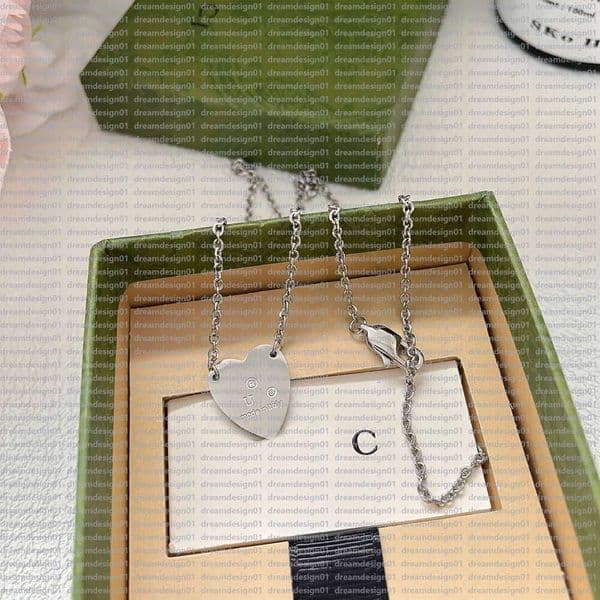 Heart Pendant Designer For Women Sier Necklaces Vintage simple Jewelry Necklace Style Letter Gift Accessories
