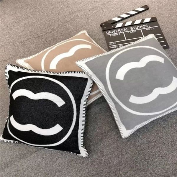 Designer Decorative Pillow Fashion Square Cushion Sofa Pillows Letter Printed Home Textiles Pillowcase With Inner Cushions BC1
