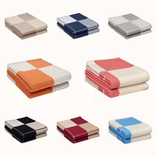 2026 Fashion Designer perfume Blankets Cashmere Bedding Rug Christmas Wool Soft Home Textiles Supplies cologne Letter Comforters Fleece Throw Blanket Winter Rug