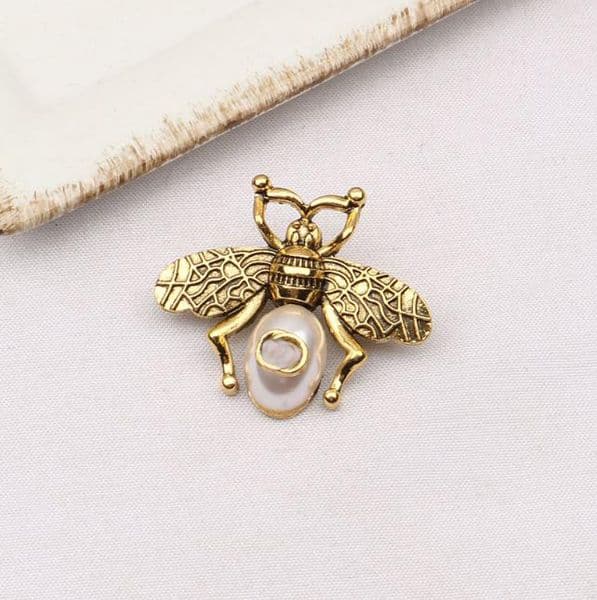 Plated Brand Brooch Classic Charm Gold Double Bees Letter Designer High Quality Pin for Women Men Elegant Brooches Wedding Party Gift Jewerlry 20style