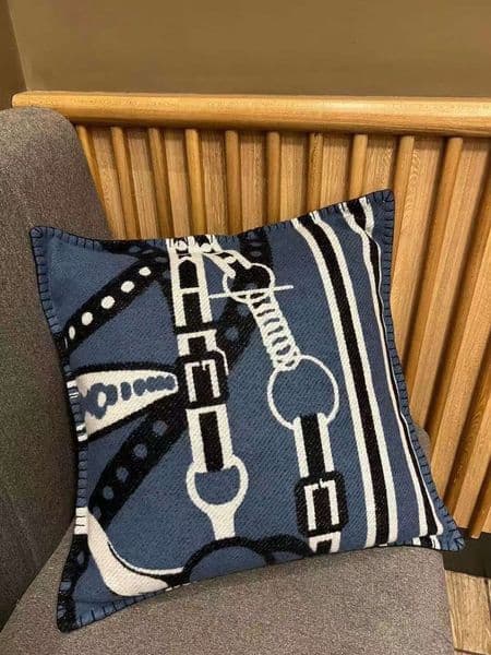 1500g 3 Colors H WOOL Blankets and Cushion 135&170cm 1.5KG Thick Home Sofa Blanket Big Size