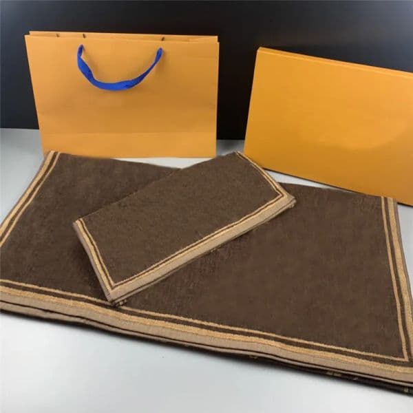 Letter Printed Bath Towel Soft Thick High Quality Towels 80*160Cm Couple Designer Jacquard Washcloth For Sports Swimming Beach Gift 2 Piece Set