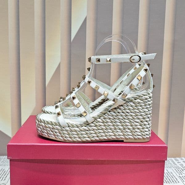 New Women wedge sandal studded heels shoes elegant high heel wedges calfskin leather and rivets ankle strap luxury designer womens sandals shoe 35-43EU With box