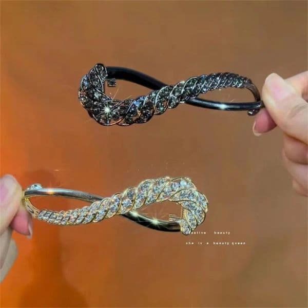 Metal Crystal Hair Claws new Clips For Women Girl Solid Color Banana 2025 Hairpin Glitter Rhinestone Ponytail Holder Barrettes
