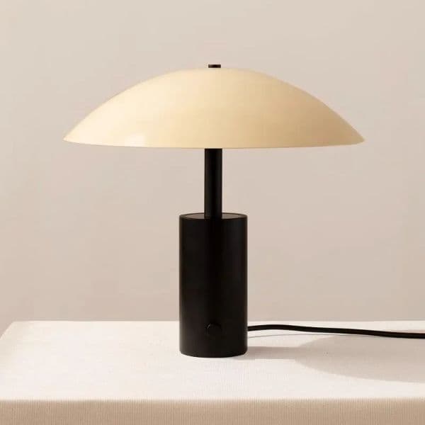 Modern Minimalist Bedroom Bedside Creative Living Room Table Lamp beside Sofa Children's Room Desk Learning Decorative Table Lam