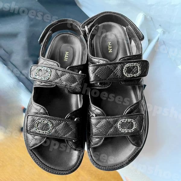 22SS Interlocking Straps Quilted Flat Sandals For Women Designer Sandals Black White Muti-color High Quality Womens Slippers Luxury Beach Sandal