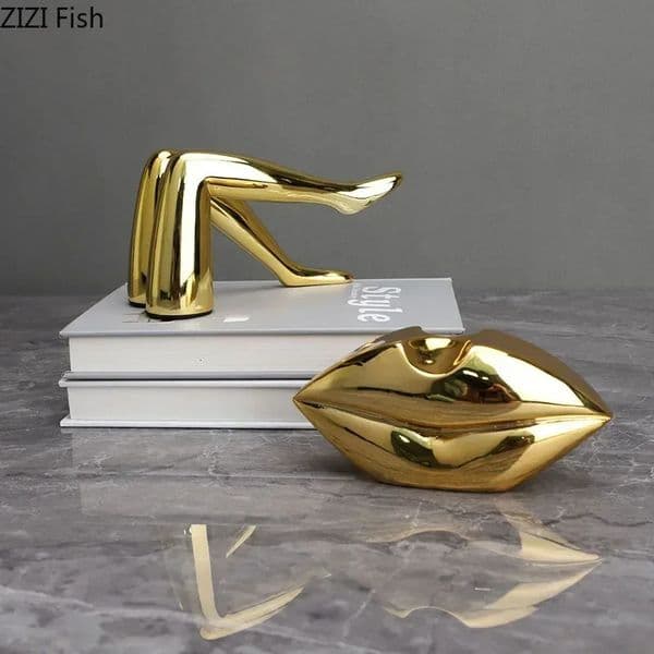 Body Art Statue Lipsleg Golden Sculpture Artwork Ornaments Desk Decoration Resin Figurines Crafts Nordic Home Decor Modern 241202