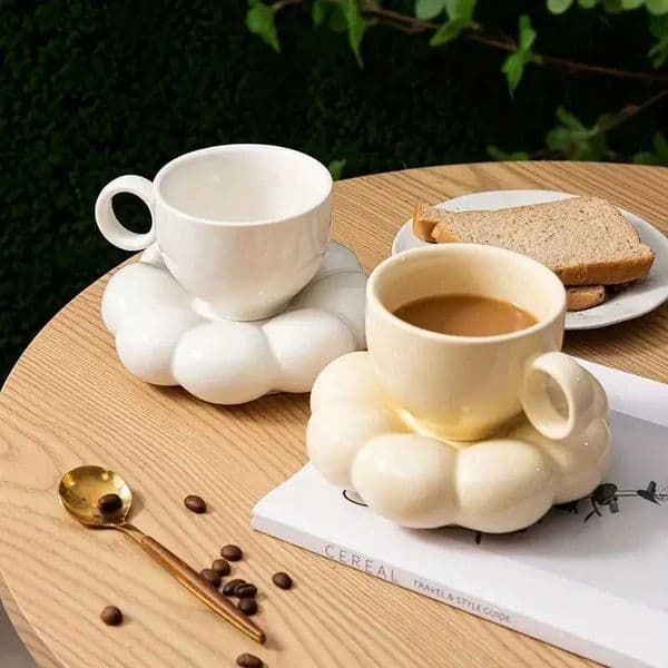 Ceramic Cloud-Shaped Coffee Cup Creative Sunflower Saucer Unique Office Afternoon Tea Mug Exquisite Milk Cups Kitchen DrinkwareXJ241205