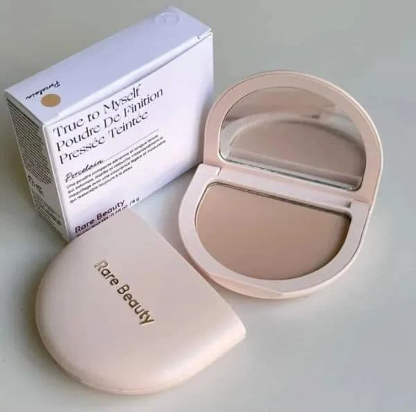 Wholesale 8g Rare Beauty Pressed Powder 3 Colors Porcelain Lvory Natural Concealer Oil Control Setting Face Powder Long Lasting Nakeup Cosmetic Fast Deliver