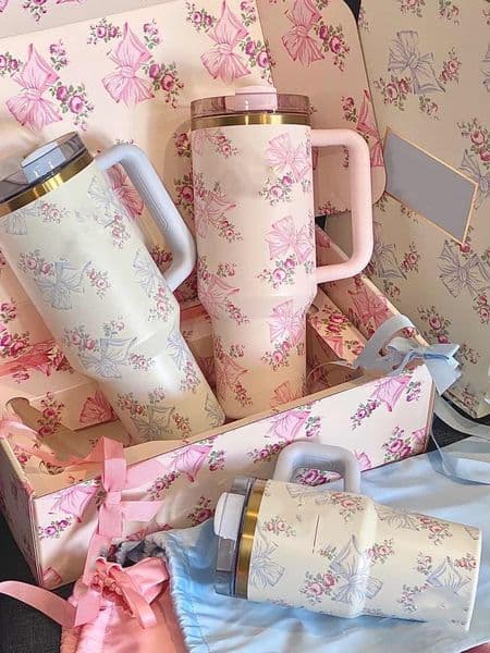 DHL Christmas Magnolia Pink Rose Floral Cups 40Oz Stainless Steel Tumblers With Handle Lid And Straw Travel Car Mugs Water Bottles Christmas gifts