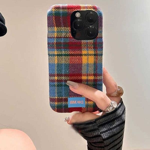 New Arrival Fashionable Warm Plush Scottish Plain Fabric Soft Phone Case iPhone 16 15 13 Pro Max Funda Z241209