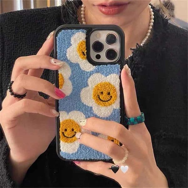 Cute matte plush phone case from South Korea suitable for iPhone 16 15 Pro Max 14 13 12 11 Pro Max phone case soft and shockproof back cover in winter M241209