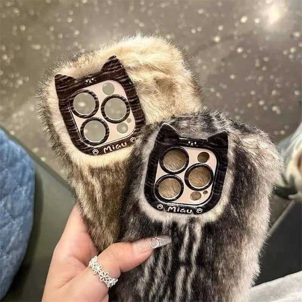 Luxury gradient brown plush cat lens phone case suitable for iPhone 16 Pro Max 13 14 15 Promax 12 11 16 Plus winter womens cover M241209