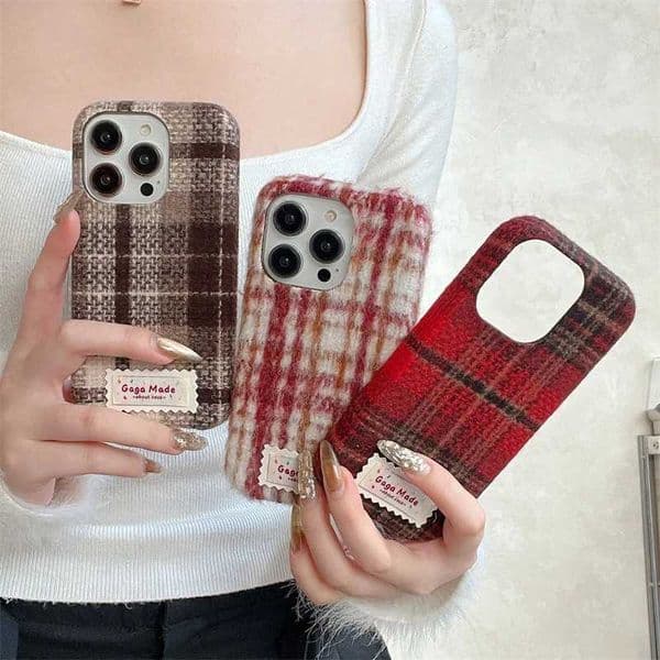 New Arrival Korean plain plush phone case suitable for 16 Pro 15 13 Pro Max with fluffy and cute cover for protecting the phone case Z241209