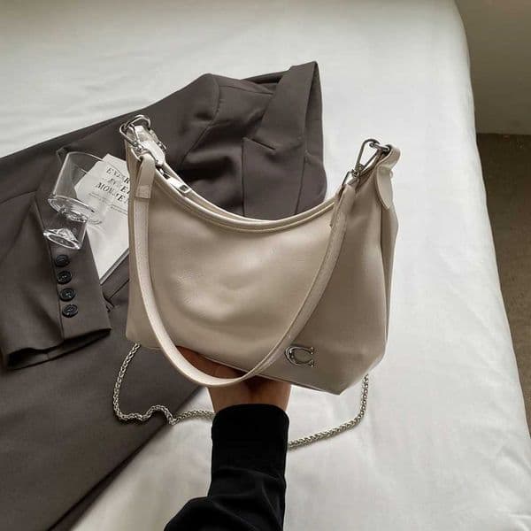 Designer Womens PU Fashion Shoulder Bag Large Capacity Fashion Cross Bag Adjustable Shoulder Strap Sling Bag Multi Pocket Fashion Stray Bag Y251124