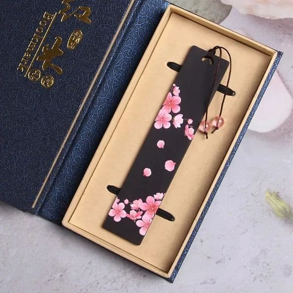 1pc Creative Painted Carved Plum Blossom Sakura Wooden Bookmark School Gift Reading Accessories Supplies Chinese Style Book Clip 241217