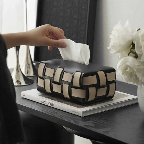 2026 PU Leather Paper perfume Holder Double Plain Weave Tissue Box Luxury Desktop Napkin Organizer Creative cologne Handle Headscarf Cover Y241218 Free Shipping