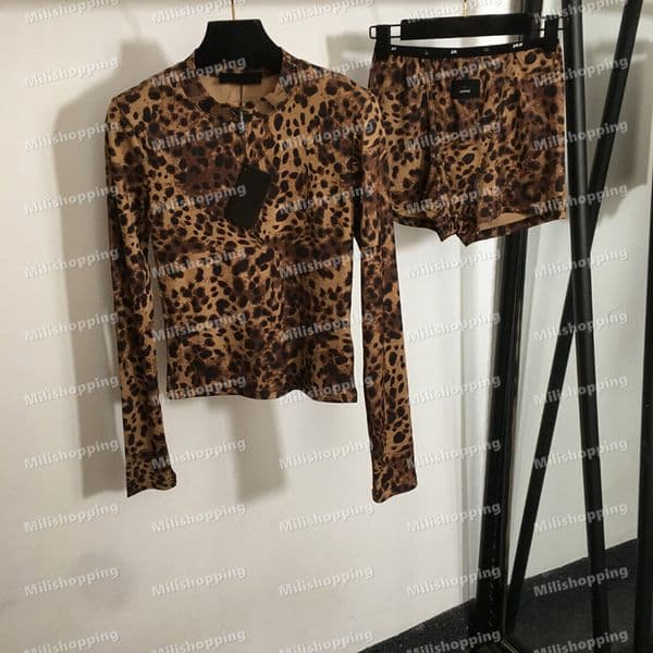Slim Long Sleeve Sport Tees Fitness Shorts Set Fashion Leopard Yoga Outfits Designer Tracksuits for Women