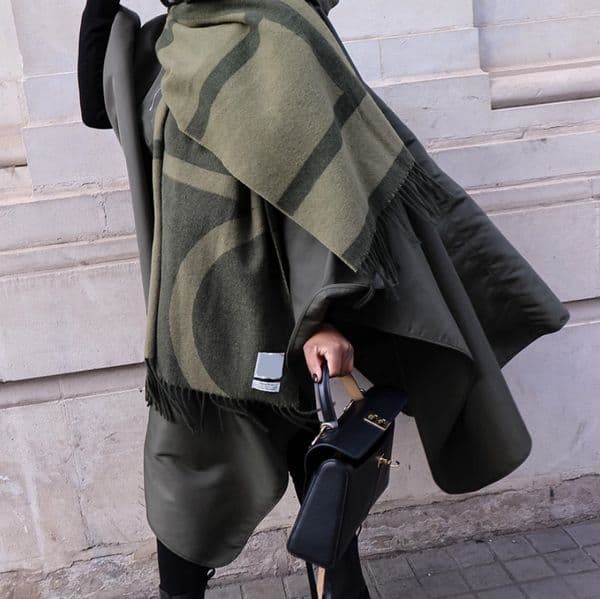 Luxury Designer For Women Men Cashmere Winter Scarves Long Wraps Male Warmer Woman Durable Beautiful Scarf Size 200X50cm Christmas gift