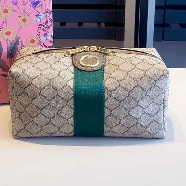 Designer Makeup Bag Mens Luxury Travel Pouch Female Cosmetic Case Zipper Clutch Purse Luxury Small Bags Make Up Fitness Washing Bag 2025 BFG2412263