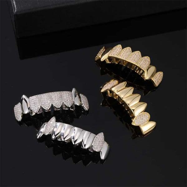 D Z Hip Pop Sparkling Cube Zircon Vampire Teeth Grilz Set Suitable for Men Women Gold Silver Detachable Dental Fashion Jewelry W241227