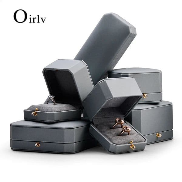 Oirlv Premium Leather Double Ring Couple Box for Wedding Ceremony Engagement Pendant Earrings Necklace Holder Jewelry Gift 241225