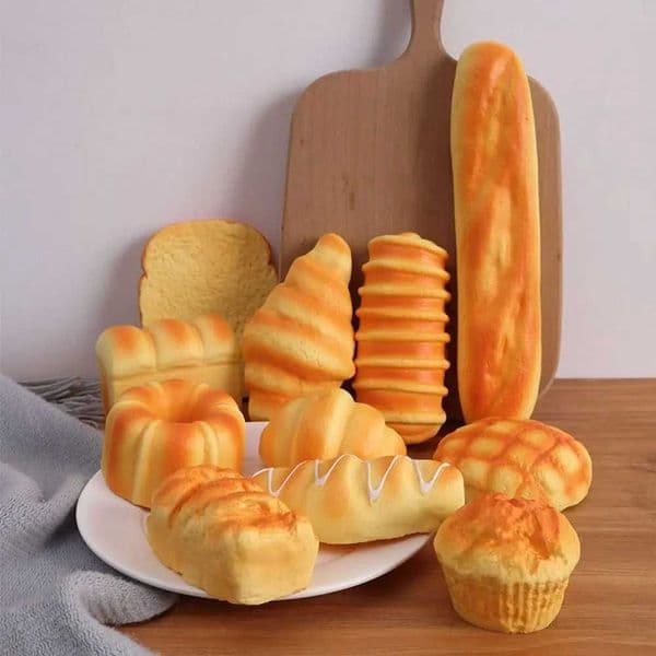 Squishy Food Creative Simulation Bread Sensory Toy Toast Doughnuts Slow Rebound Squeezing Stress Relieving Toy Desktop Decoration W241230