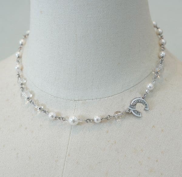 Luxury quality charm pendant necklace with white shell beads and diamond stud earring in silver plated have stamp box PS6967