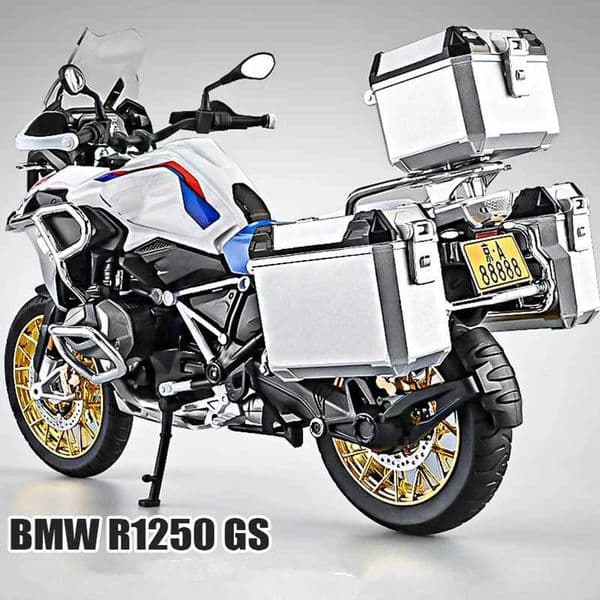 Plane Large Size 1/9 R1250gs ADV Alloy Racing Die Cast Metal slot car Street Sports Motorcycle Model With Lightweight Childrens Toy Gift Car Track