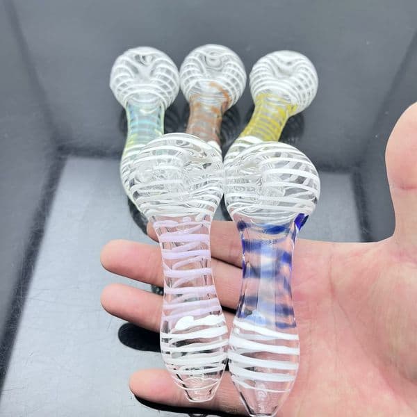 Glass Smoking pipes hookah Oil Burner Pipes Smokings New colored striped glass pipe for European and American smoking accessories