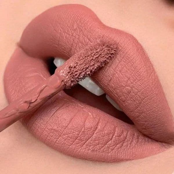 18 Colors Nude Lip Gloss Waterproof Matte Liquid Lipstick Long Lasting Non Sticky Cup Sexy Velvet Lip Tint Makeup Cosmetics 240712