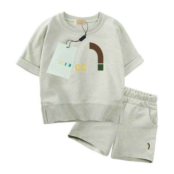 Luxury designer Clothing Sets kids T-shirt short pants monogrammed fashion British fashion brand summer childrens treasures and girls cotton two-piece